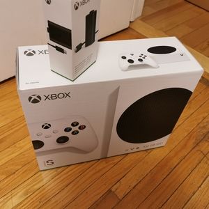 XBOX Series S ＆ XBOX charge kit